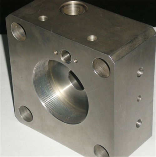 興通機(jī)械配件加工廠 專業(yè)高效，打造卓越壓管機(jī)機(jī)械零件